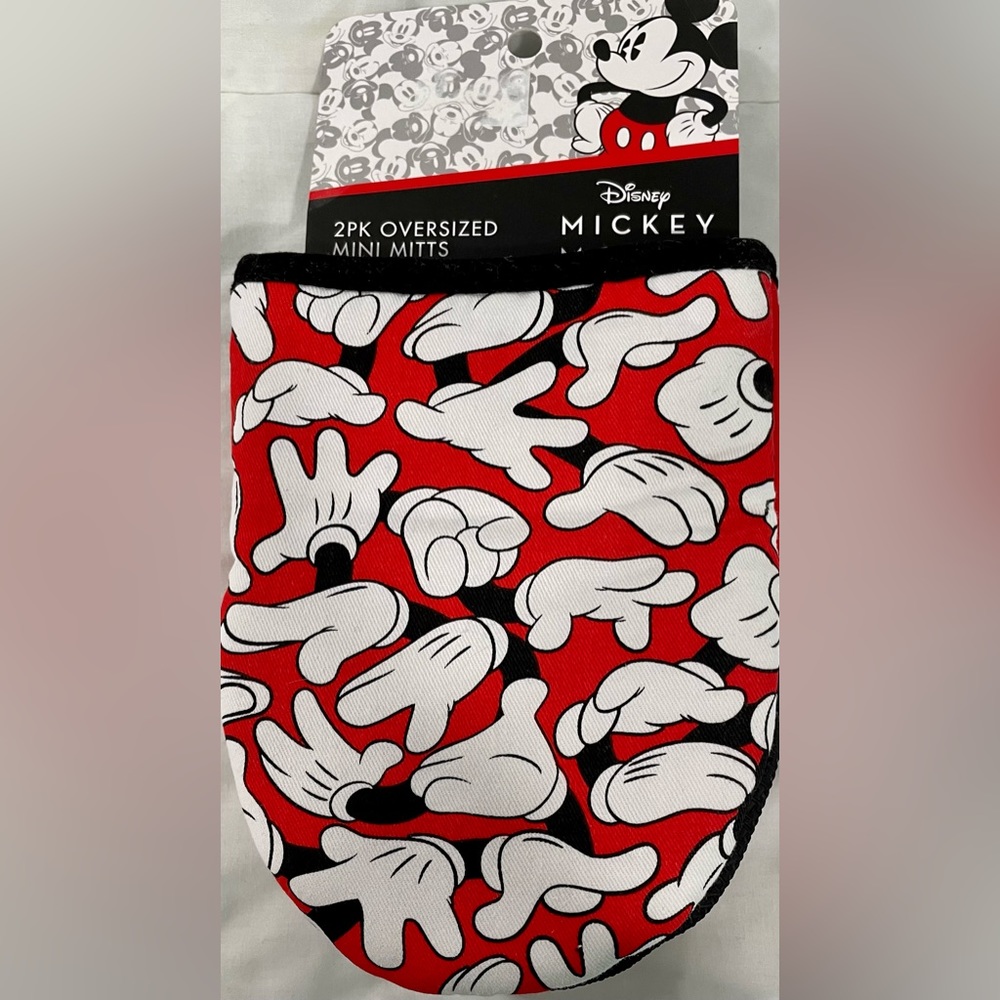 Disney Mickey Mouse 2pc oversized mini Oven Mitts 5.5” x 7” NEW - Picture 3 of 5